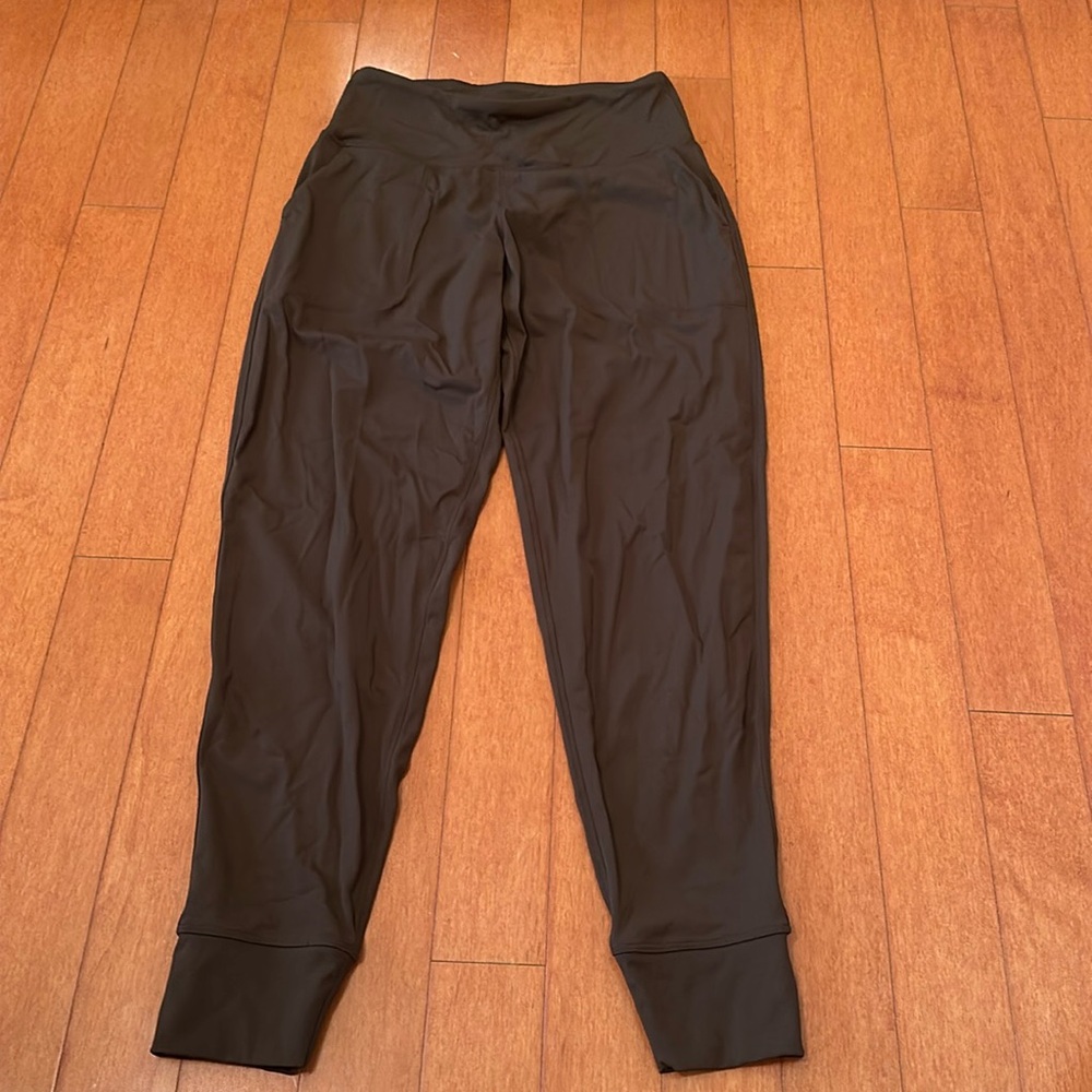 THE GYM PEOPLE joggers